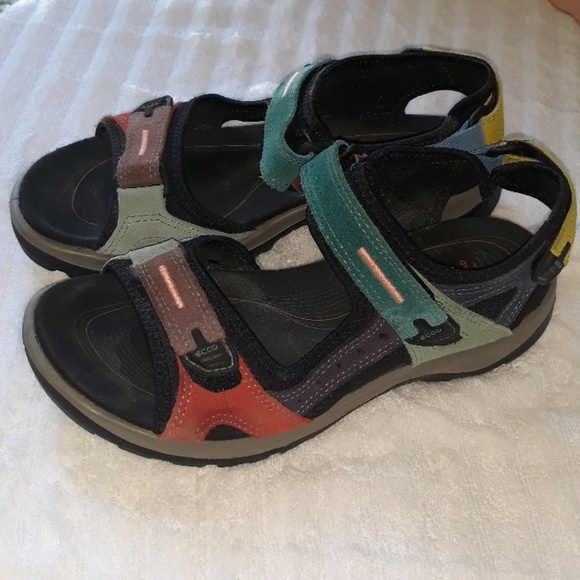 ecco sandals price